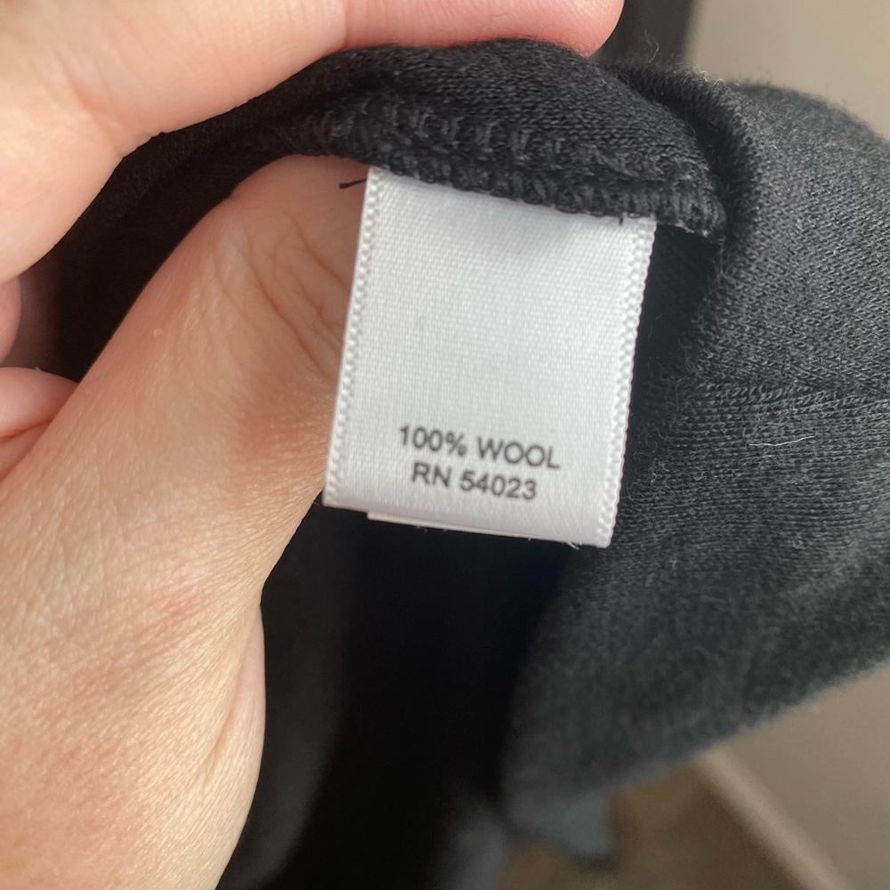Banana Republic Women's Black 100% Wool Dress Size Medium Gold Button Accents‎ - Picture 7 of 8